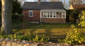 The Green House - Image 5
