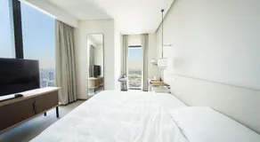 1 br Apt in The Address Jumeirah Beach Resort - Image 2