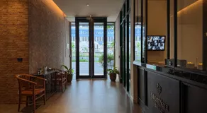 Silom Nara - Image 4