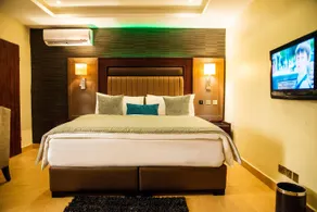 Vynedresa Hotels - Image 5