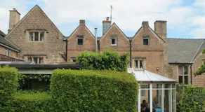 Old Court Hotel & Apartments - Image 5