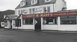 Saucy Mary's Private Rooms & Hostel - Image 3
