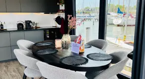 Houseboat in Amsterdam 6-pax - Image 3