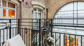 BnBNova - Heart of the City with Balcony - Thames - St Paul's - Image 4