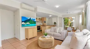 Wallaby Hideaway- Trinity Beach - Image 2