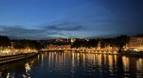 Berges du Rhône/ Chambre avec balcon - Image 5
