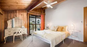The Ark - Ocean Views & Coastal Ease - Image 2