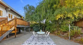 Moder charmer 4 BR 3 BA 12 Miles to Seattle, 3 miles to Airport near the mall - Image 4