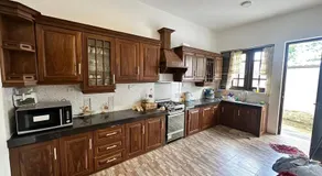 Albion Nest Galle - Image 3