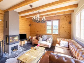 Chalet in posizione soleggiata con splendida vista sulle montagne - Image 2