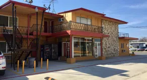 Oasis Motel - Image 4