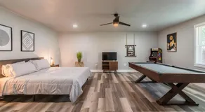 Stunning Pool overlooking Golf course & Game room - Image 2