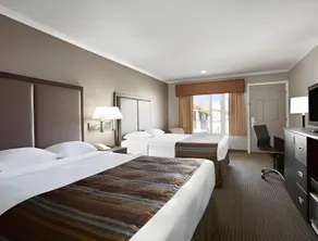 Signature Inn Mountain View - Image 3