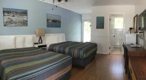 Boathouse Country Inn - Image 2