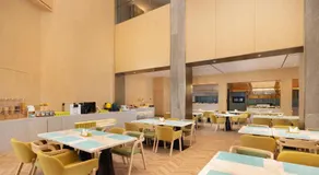 Home2 Suites by Hilton Beijing West Station - Image 5