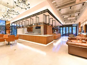 JAMES JOYCE COFFETEL I Nearby Universa Beijing Resort I Free shuttle from the hote to Universal Resort l Free coffee I Line 1 goes straight to the Forbidden City l Line 6 goes straight to Houhai - Image 3