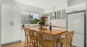 Husky Beach House by Experience Jervis Bay - Image 3