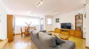 Apartamento en Av. de Francia y C.Artes y Ciencias - Image 2