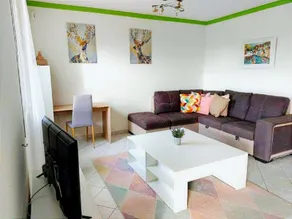 Rummelig villa i Saint-Nazaire - Image 2