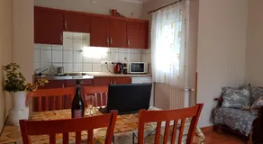 Laci Apartman - Image 4