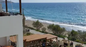 Finikas Studios & Apartments - Kalamaki Holidays - Image 5