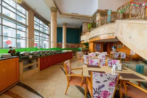 New Century Kaifeng Grand Hotel - Image 5