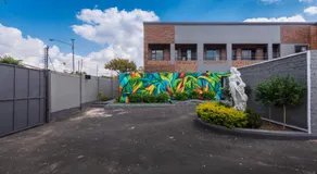 Evans Village - Apartments & Spa - Image 5