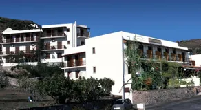 Casteli Hotel - Image 3