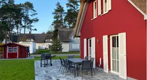 Modernes Reetdach-Ostseeferienhaus Bella Mare, Insel Usedom mit Sauna, Kamin & Sonnenterrasse - Image 4