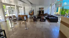 Hotel del Sol - Image 4