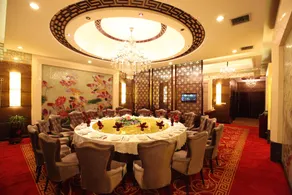 Wujiaqu Yingbin Hotel - Image 3