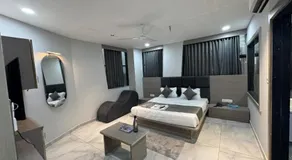 hotel hr plaza - Image 2