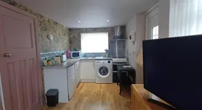 Garden Apartment Morpeth- with lockable bike storage! - Image 3