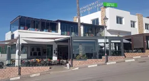 Bel appart lumineux avec vue imprenable sur la mer et la montagne - Image 4