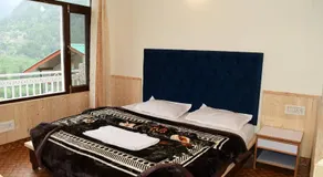Energie rooms and cafe - Image 2