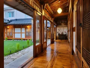 Pungnamheon Old House in Jeonju Hanok Village - Image 2