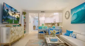 Naples Dream at WTC with Heated Pool SPA Sauna 7 bicycles and 3 mls to beach - Image 4