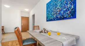 Apartment Roza, sea view, free parking - Image 5