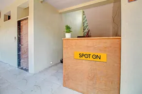 OYO Hotel Hidden Palace - Image 4
