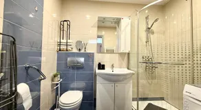 Hugo s home, apartman blizu bazena i bolnice - Image 2