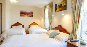 Bay View Guesthouse - Image 2
