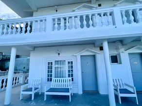 Sundays Forever White Hill Hotel - Image 3