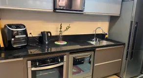 Apartamento encantador na João Inácio conforto e praticidade em Porto Alegre - Image 3