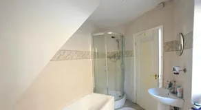 East End London Garden Flat - Image 2