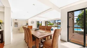 MARINA VIEW - WATERFRONT LUXURY - Image 4