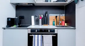 Cozy modern Studio super location feels like home - Image 5