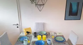Home between lakes - Image 3