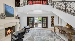 Grand Mediterranean Villa in La Jolla Hillside - Image 5