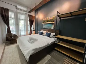 Cozy Beach Getaway - Image 2