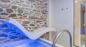 PomeGranate Suites - Image 5